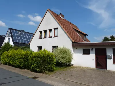 Ferienhaus Adendorf: Strassenansicht 0003a.webp