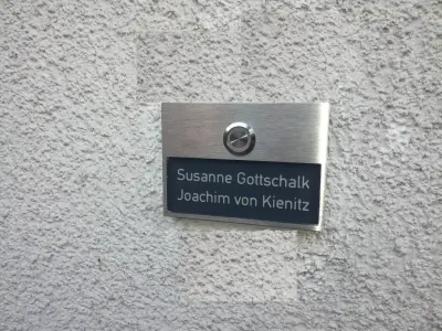 Ferienhaus Adendorf: Hier klingeln 0003b.webp