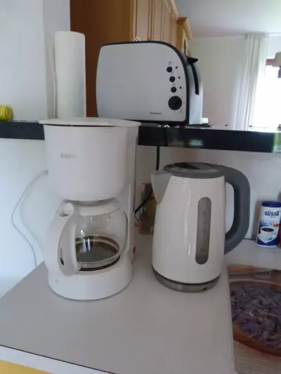 Ferienhaus Adendorf: Kaffeemaschine, Wasserkocher und Toaster 0004e.webp