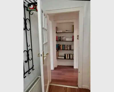 Ferienhaus Adendorf: Flur von der Haustür aus gesehen 0008a.webp